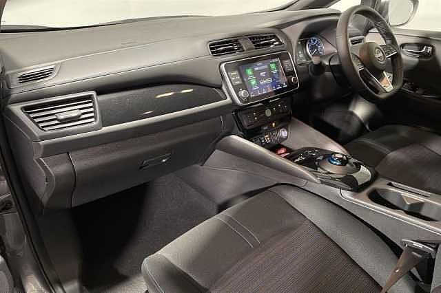 Nissan Leaf E (110kw) N-Connecta (39kWh) 5 Dr Hatchback