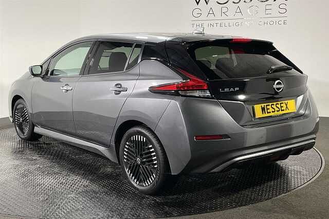 Nissan Leaf E (110kw) N-Connecta (39kWh) 5 Dr Hatchback