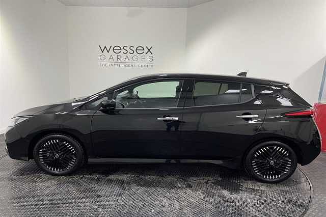 Nissan Leaf E (110kw) N-Connecta (39kWh) 5 Dr Hatchback
