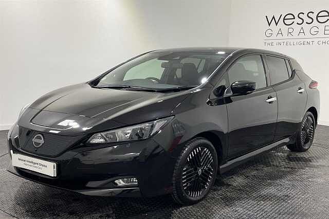 Nissan Leaf E (110kw) N-Connecta (39kWh) 5 Dr Hatchback