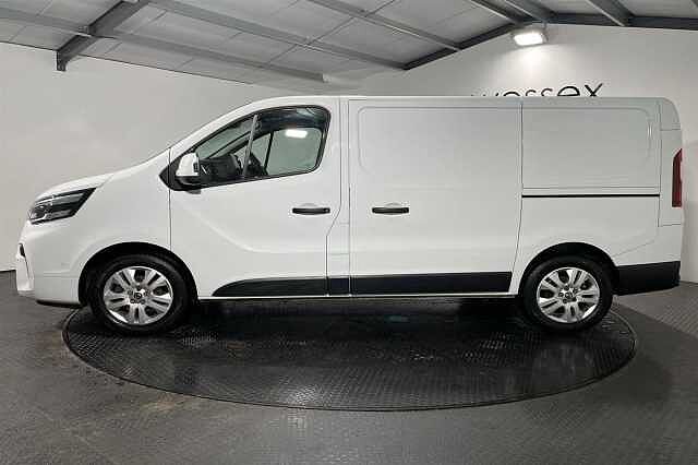 Nissan Primastar 2.0dCi (110ps) Tekna 30 L1H1 Panel Van