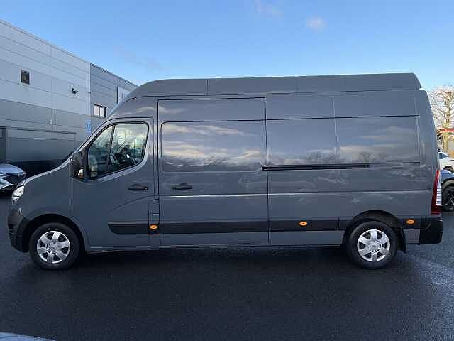 Nissan Interstar Tekna Dci Auto