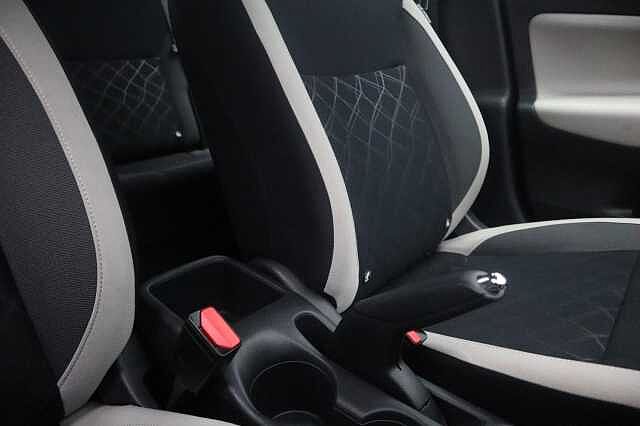 Nissan Micra 1.0 Acenta Hatchback 5dr Petrol Manual Euro 6 (71 ps)