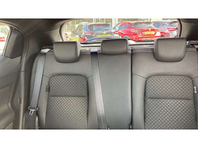 Nissan Juke 1.0 DiG-T N-Connecta 5dr Petrol Hatchback