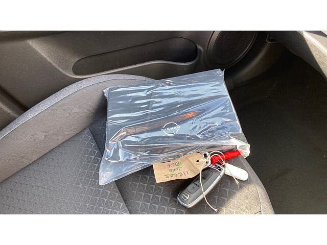 Nissan Juke 1.0 DiG-T N-Connecta 5dr Petrol Hatchback