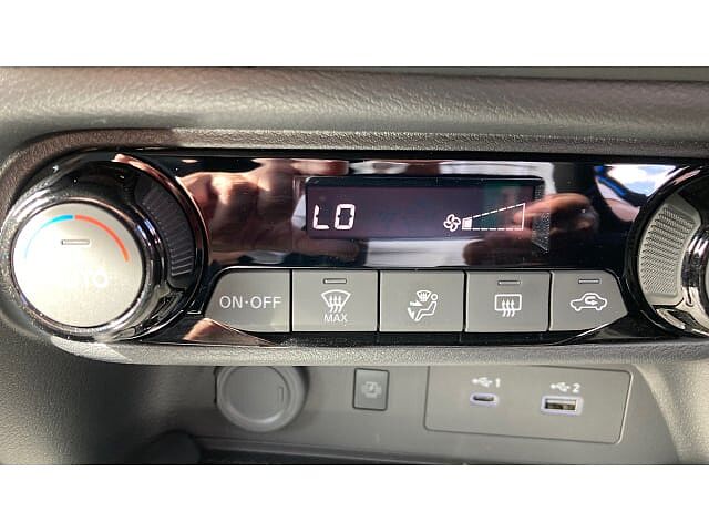 Nissan Juke 1.0 DiG-T N-Connecta 5dr Petrol Hatchback