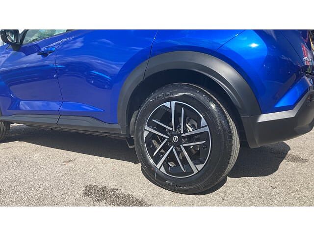 Nissan Juke 1.0 DiG-T N-Connecta 5dr Petrol Hatchback