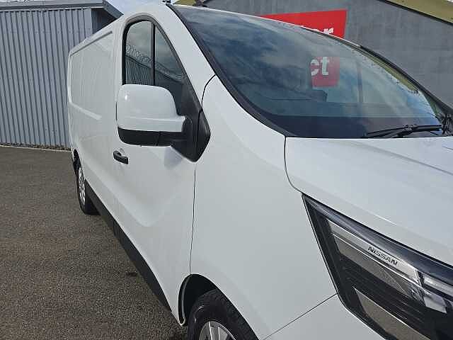 Nissan Primastar 2.0dCi (110ps) Tekna 30 L1H1 Panel Van