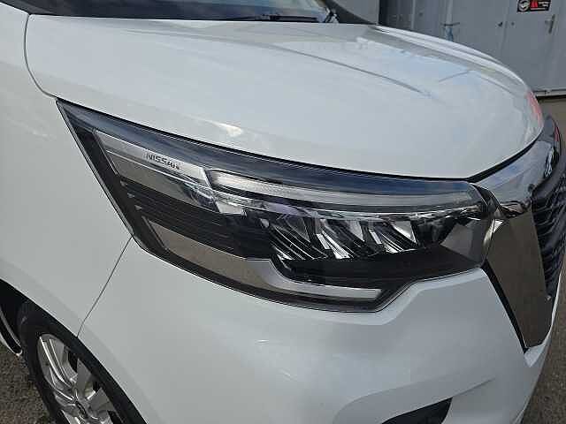 Nissan Primastar 2.0dCi (110ps) Tekna 30 L1H1 Panel Van