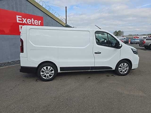 Nissan Primastar 2.0dCi (110ps) Tekna 30 L1H1 Panel Van