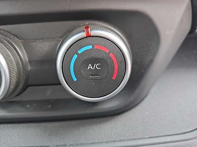 Nissan Primastar 2.0dCi (110ps) Tekna 30 L1H1 Panel Van