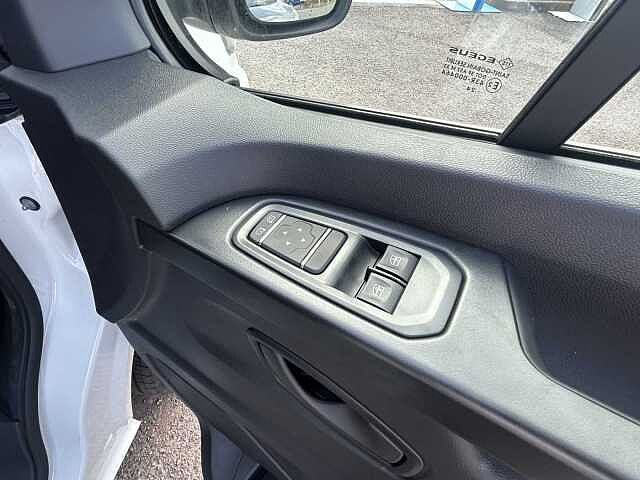 Nissan Primastar 30 L2 2.0 dCi 130ps H1 Acenta Van