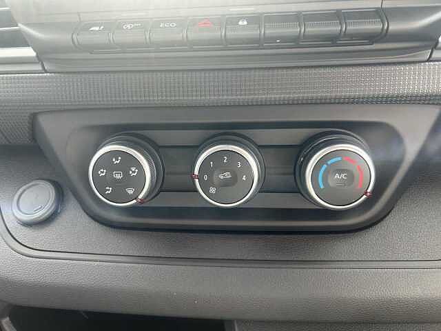 Nissan Primastar 30 L2 2.0 dCi 130ps H1 Acenta Van