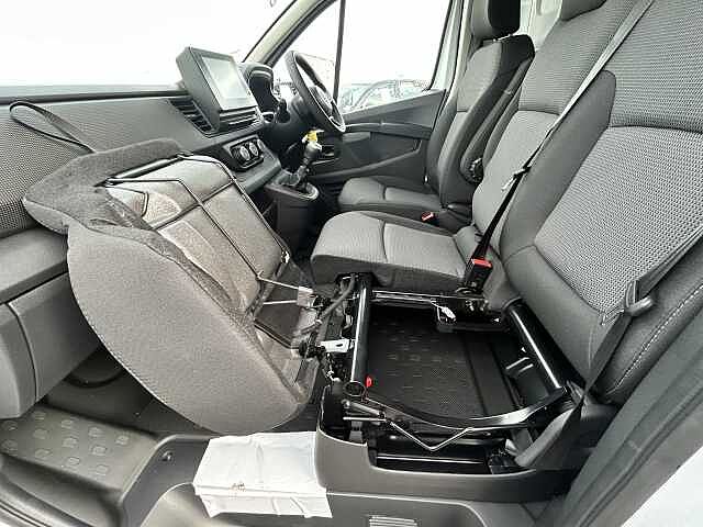 Nissan Primastar 30 L2 2.0 dCi 130ps H1 Acenta Van