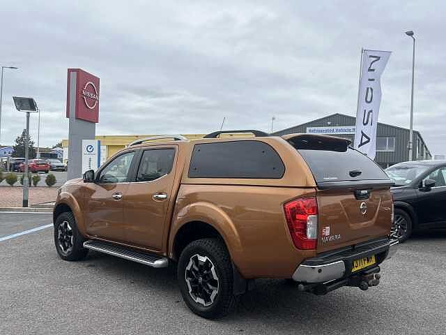 Nissan Navara Double Cab Pick Up Tekna 2.3dCi 190 TT 4WD