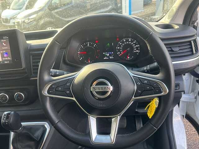 Nissan Primastar 30 L1 2.0 dCi 150ps H1 Tekna Van Auto