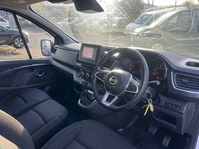 Nissan Primastar 30 L1 2.0 dCi 150ps H1 Tekna Van Auto
