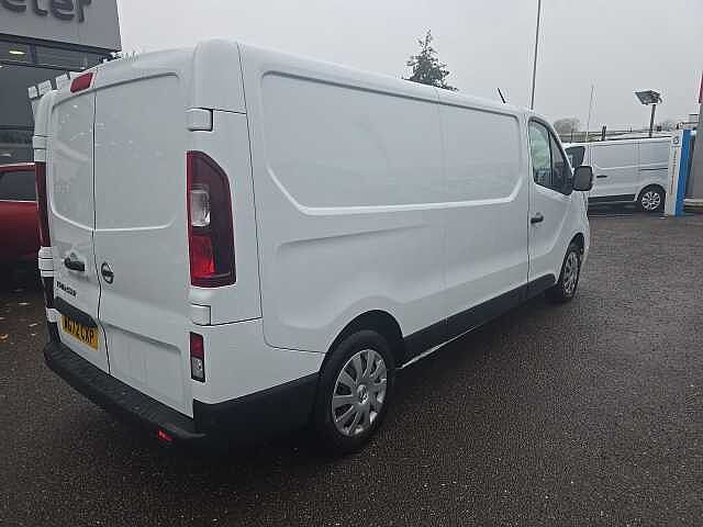 Nissan Primastar 30 L1 2.0 dCi 130ps H1 Acenta Van