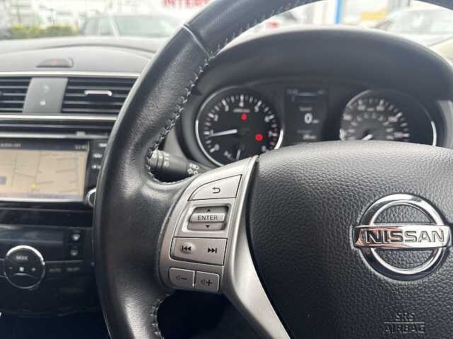 Nissan Pulsar 1.2 DiG-T N-Connecta 5dr