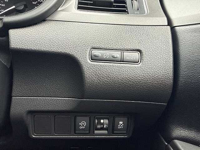 Nissan Pulsar 1.2 DiG-T N-Connecta 5dr