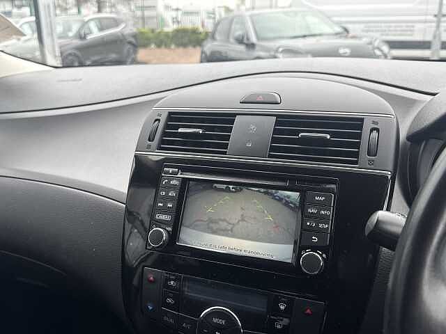 Nissan Pulsar 1.2 DiG-T N-Connecta 5dr