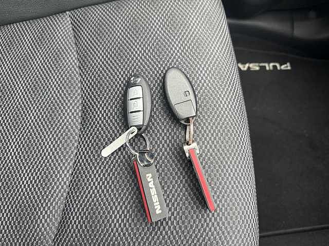 Nissan Pulsar 1.2 DiG-T N-Connecta 5dr