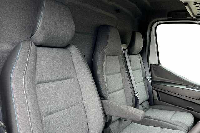 Nissan Interstar 2.0 dci 130ps H2 Tekna Van