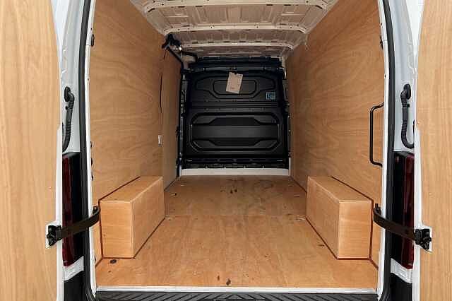 Nissan Interstar 2.0 dci 130ps H2 Tekna Van