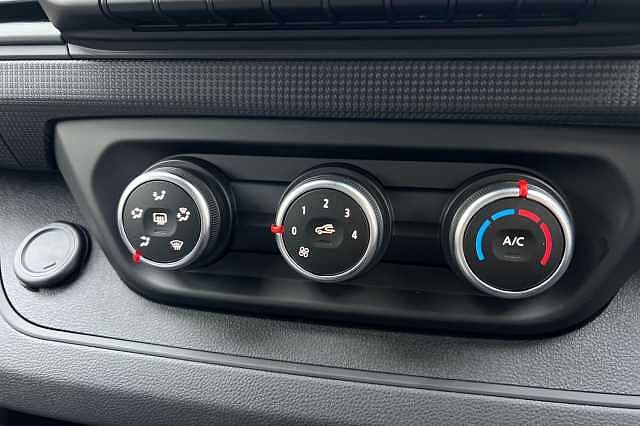 Nissan Primastar 2.0 dCi 130ps H1 Acenta Van