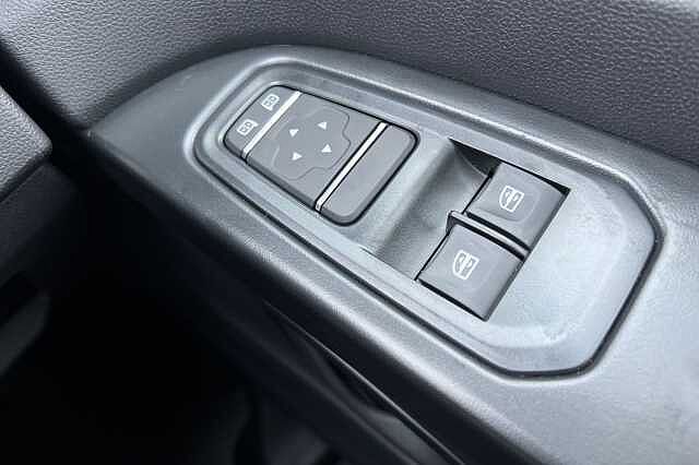 Nissan Primastar 2.0 dCi 130ps H1 Acenta Van