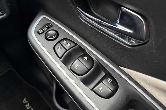 Nissan Micra 1.0 IG-T 92 Tekna 5dr