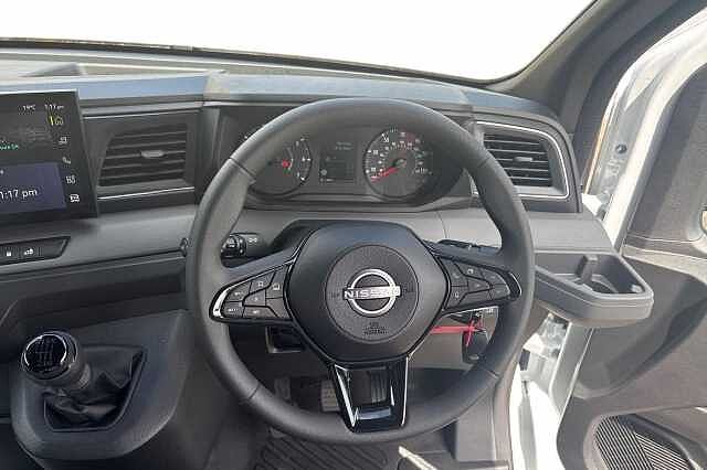 Nissan Interstar 2.0 dci 130ps H2 Acenta Van