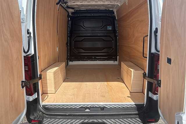 Nissan Interstar 2.0 dci 130ps H2 Acenta Van