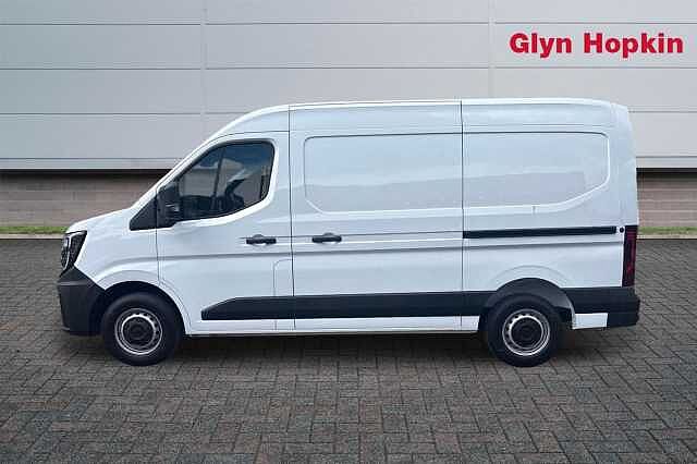 Nissan Interstar 2.0 dci 130ps H2 Acenta Van