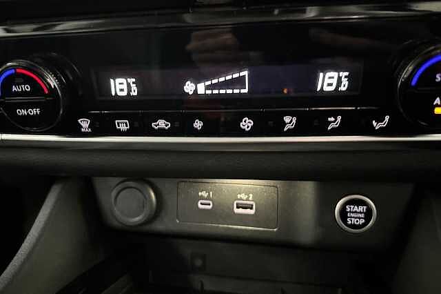 Nissan X-Trail 1.5 MHEV 163 Acenta Premium 5dr [7 Seat] Xtronic