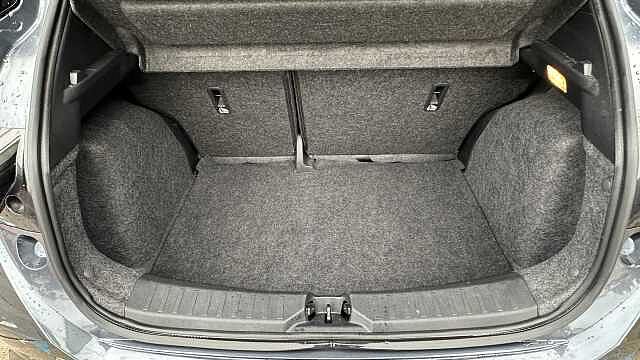 Nissan Micra 1.0 IG-T 100 Tekna 5dr Xtronic