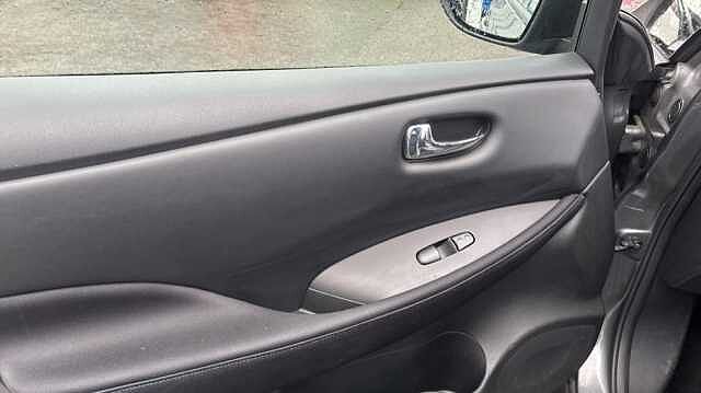 Nissan LEAF LEAF 110kW Acenta 40kWh 5dr Auto [6.6kw Charger]