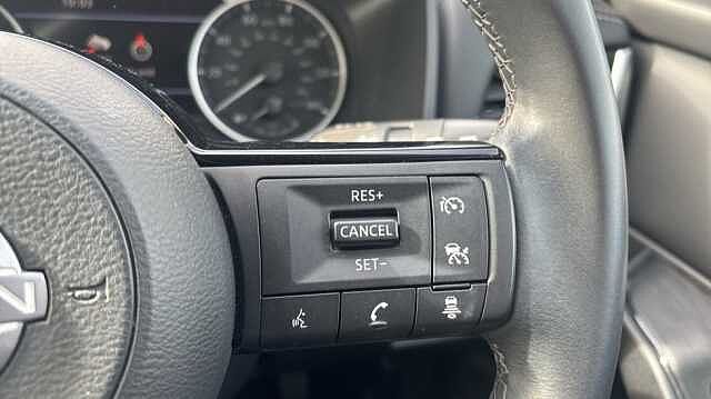 Nissan Qashqai QASHQAI 1.3 DiG-T MH Acenta Premium 5dr