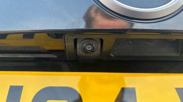 Nissan Juke JUKE 1.0 DiG-T 114 N-Connecta 5dr