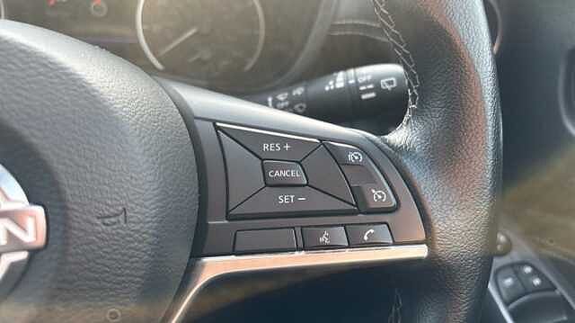 Nissan Juke JUKE 1.0 DiG-T 114 N-Connecta 5dr