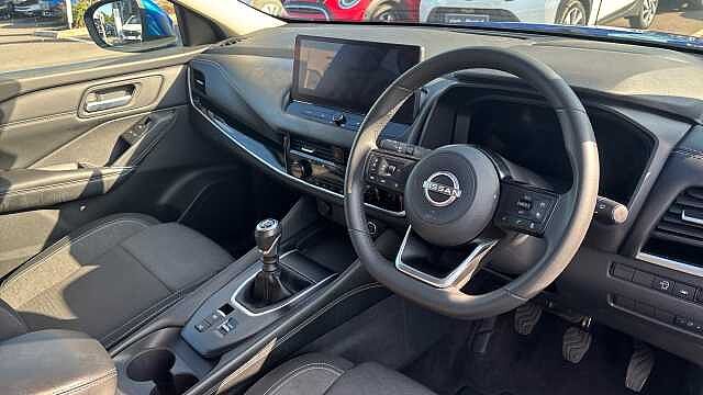 Nissan Qashqai 1.3 DiG-T MH N-Connecta 5dr