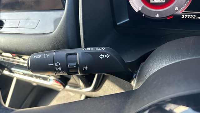 Nissan Qashqai 1.3 DiG-T MH N-Connecta 5dr