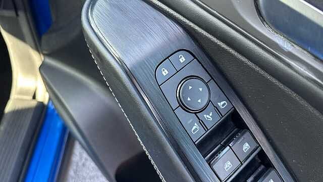 Nissan Qashqai 1.3 DiG-T MH N-Connecta 5dr