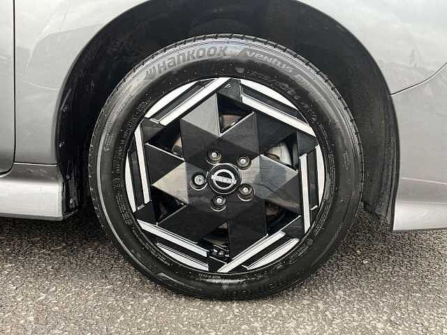 Nissan LEAF 39kWh Acenta Hatchback 5dr Electric Auto (150 ps)