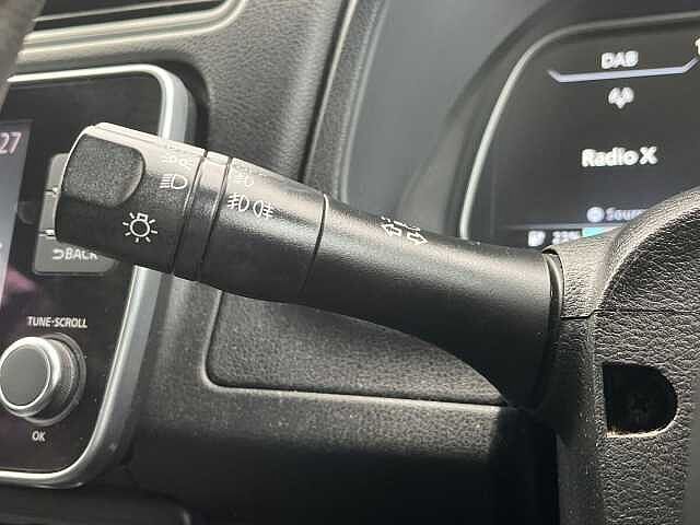 Nissan LEAF 39kWh Acenta Hatchback 5dr Electric Auto (150 ps)