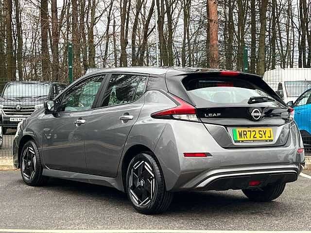 Nissan LEAF 39kWh Acenta Hatchback 5dr Electric Auto (150 ps)