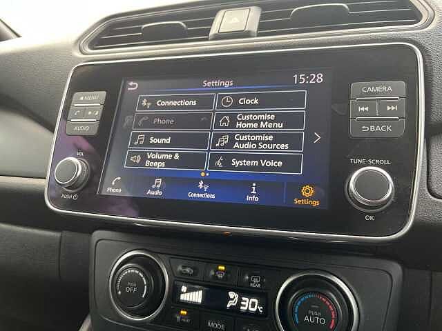 Nissan LEAF 39kWh Acenta Hatchback 5dr Electric Auto (150 ps)