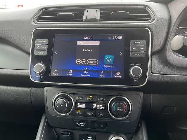 Nissan LEAF 39kWh Acenta Hatchback 5dr Electric Auto (150 ps)