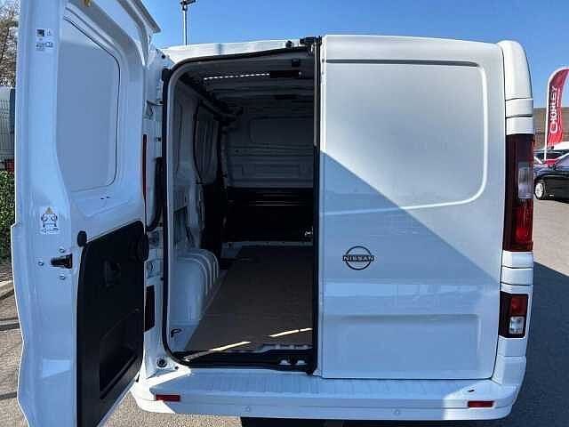 Nissan Primastar 2.0 dCi 30 Tekna Panel Van 5dr Diesel Manual L2 H1 Euro 6 (s/s) (130 ps)