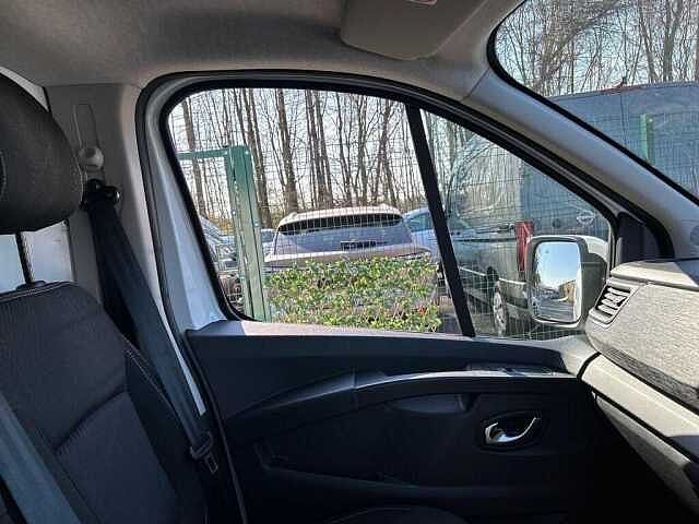 Nissan Primastar 2.0 dCi 30 Tekna Panel Van 5dr Diesel Manual L2 H1 Euro 6 (s/s) (130 ps)